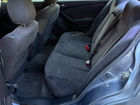 Used 2010 Nissan Altima 2.5 S w/ Convenience Pkg image 9