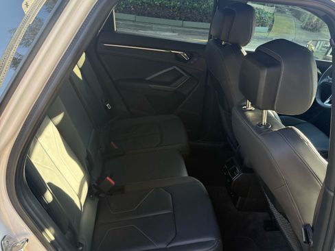 Used 2024 Audi Q3 2.0T Premium Plus image 10