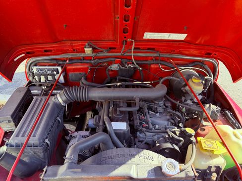 Used 2003 Jeep Wrangler Sport image 9