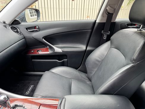 Used 2007 Lexus IS 250 RWD image 15