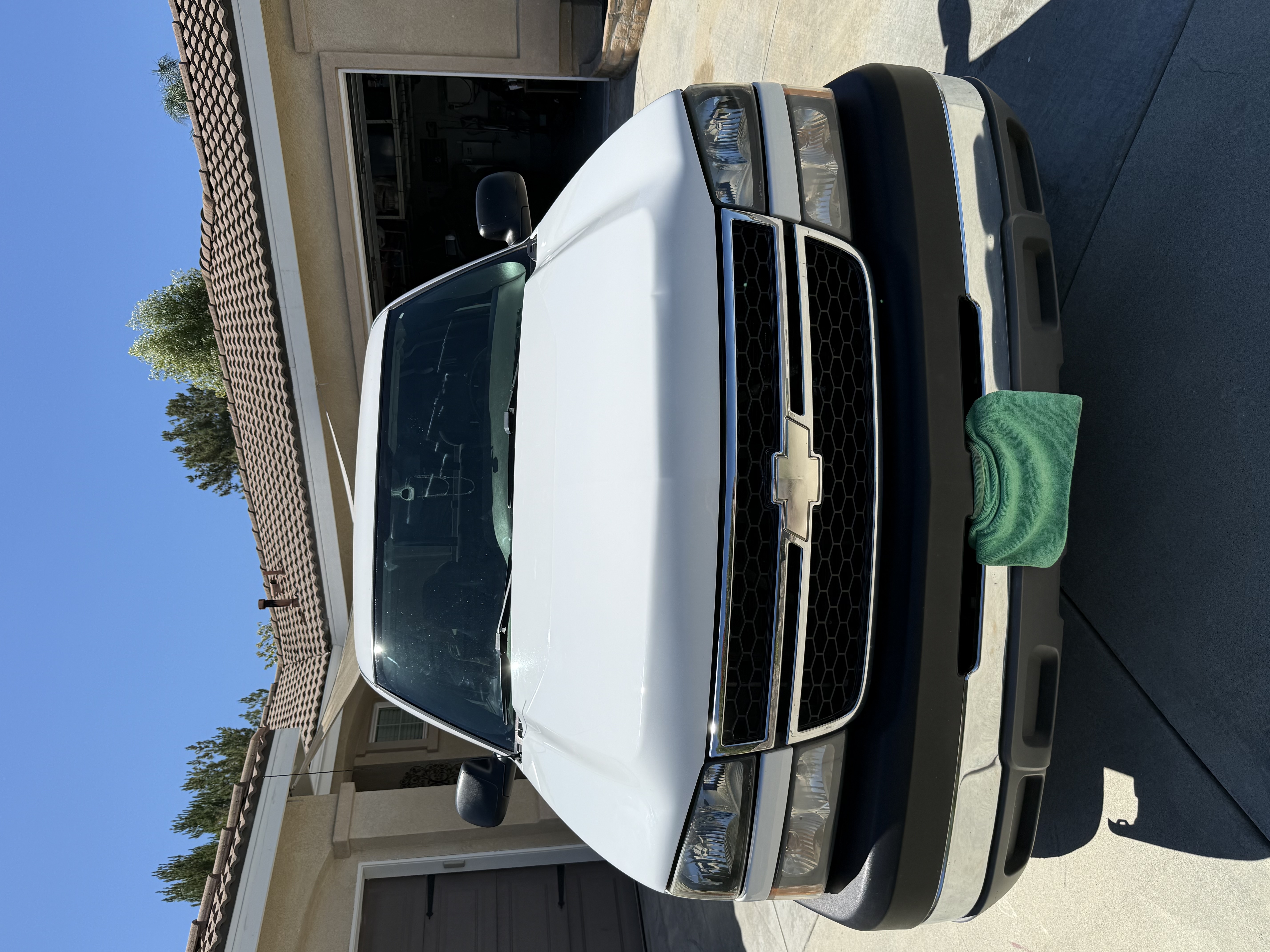 Used 2005 Chevrolet Silverado 2500 LS RWD image 1