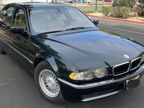 Used 2001 BMW 740iL image 2