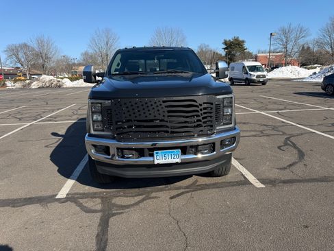 Used 2018 Ford F250 XLT w/ XLT Premium Package image 14