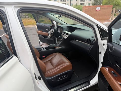Used 2013 Lexus RX 450h FWD w/ Navigation Pkg image 19