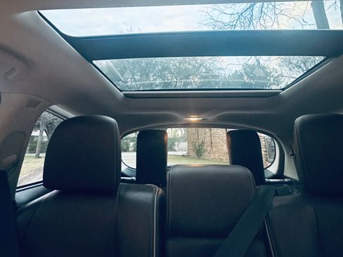 Used 2018 INFINITI QX60 FWD w/ Deluxe Technology Package image 12