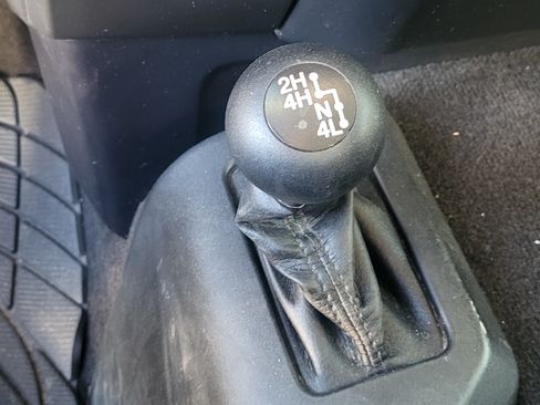 Used 2017 Ford F250 XLT image 9