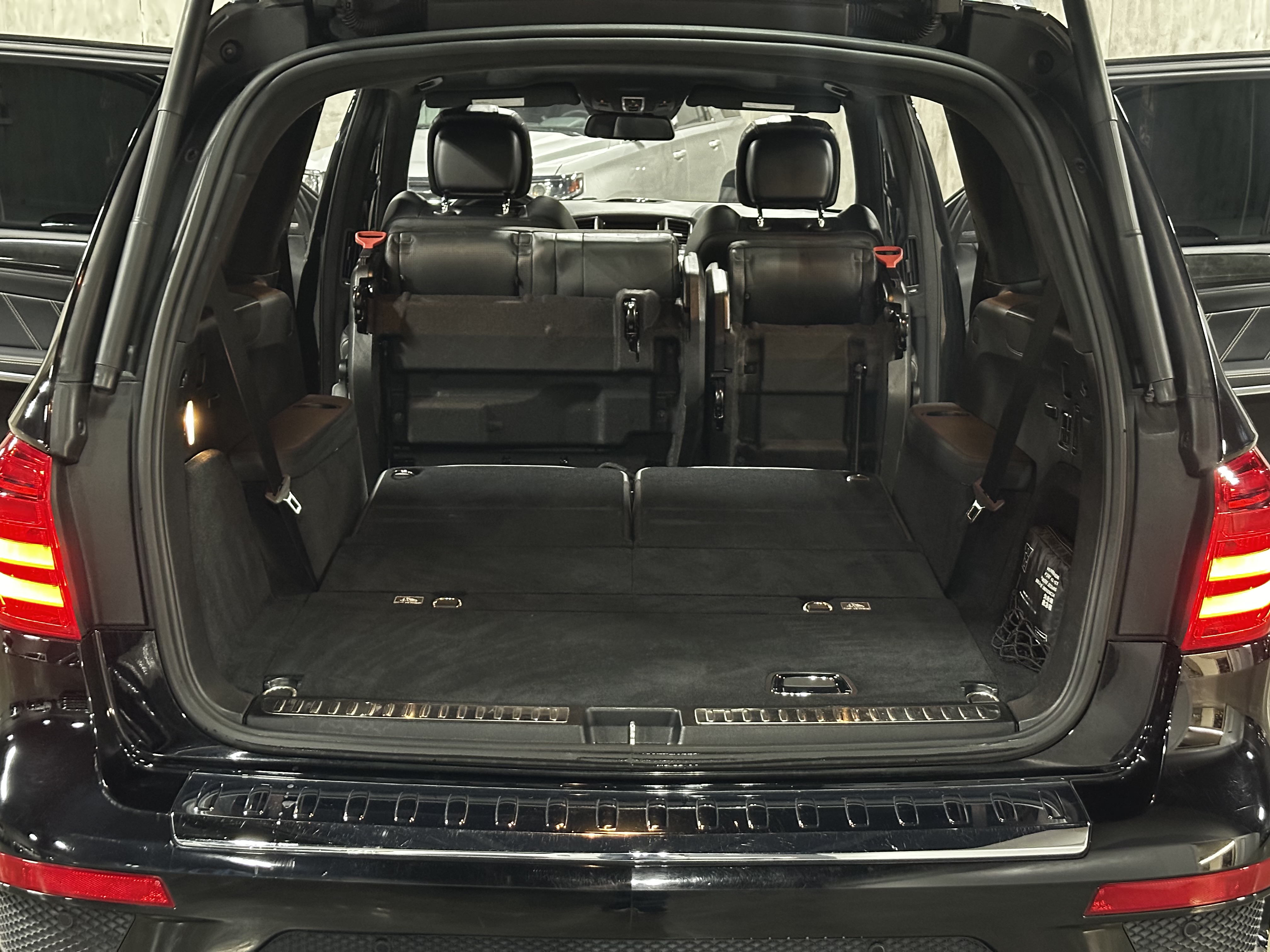Used 2016 Mercedes-Benz GL 63 AMG 4MATIC w/ Accessory Chrome Package image 19