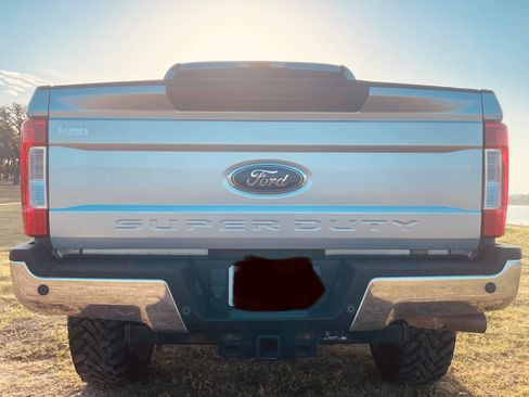 Used 2019 Ford F250 XLT w/ XLT Value Package AWD/4WD image 6