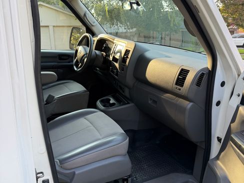 Used 2016 Nissan NV 3500 S w/ Power Package RWD image 23