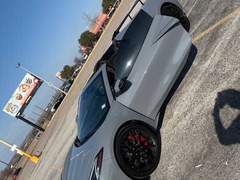 Used 2024 Chevrolet Corvette Stingray Convertible w/ Z51 Performance Package image 5