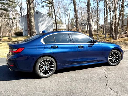 Used 2019 BMW 330i xDrive Sedan w/ Premium Package image 6