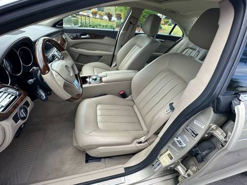 Used 2012 Mercedes-Benz CLS 550 image 15