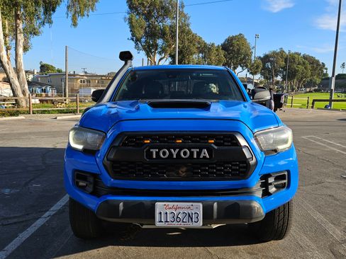 Used 2019 Toyota Tacoma TRD Pro image 11