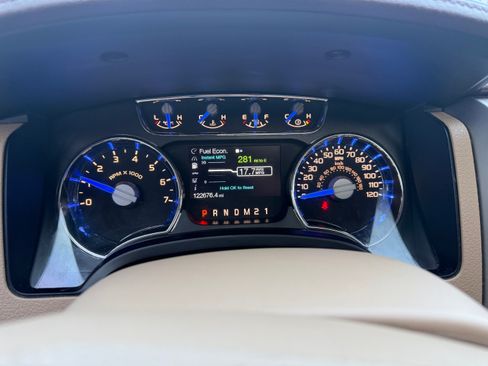 Used 2014 Ford F150 King Ranch w/ King Ranch Luxury Package image 10