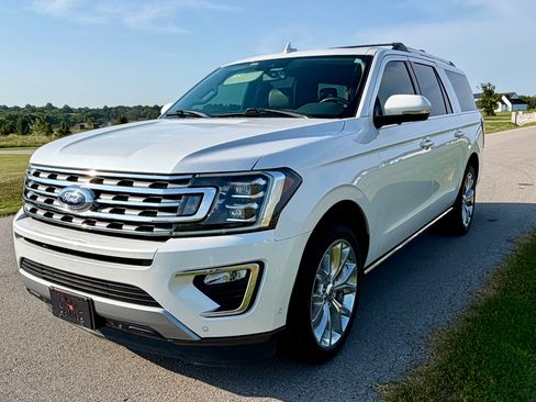 Used 2019 Ford Expedition Max Limited w/ Equipment Group 302A RWD image 9
