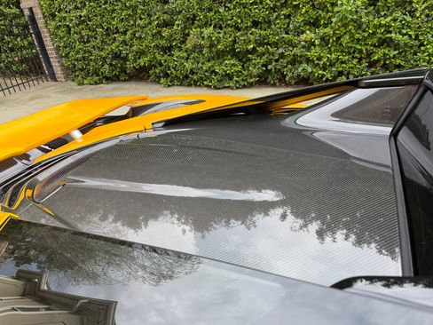 Used 2020 McLaren 720S Spider image 12