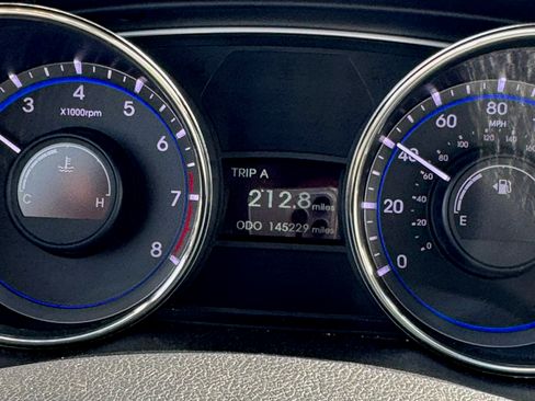 Used 2012 Hyundai Sonata GLS FWD image 7