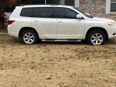 Used 2008 Toyota Highlander 2WD image 1