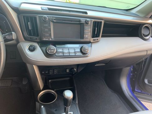 Used 2015 Toyota RAV4 Limited w/ Technology Package AWD/4WD image 16