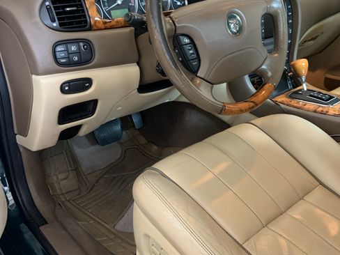 Used 2006 Jaguar S-TYPE 4.2 RWD image 8