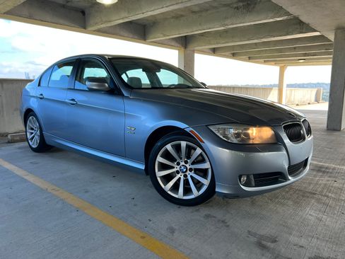 Used 2011 BMW 328i xDrive Sedan image 11