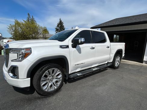 Used 2020 GMC Sierra 1500 Denali w/ Denali Premium Package AWD/4WD image 2