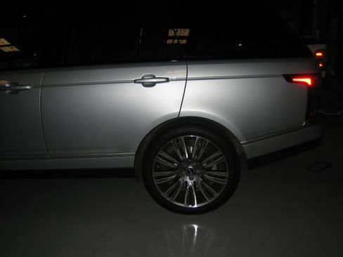 Used 2015 Land Rover Range Rover Supercharged image 29