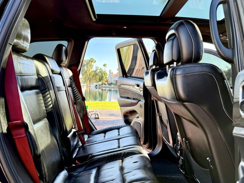 Used 2018 Jeep Grand Cherokee Trackhawk image 12