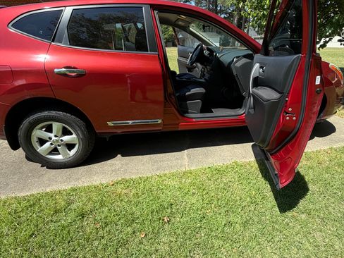 Used 2013 Nissan Rogue S w/ Special Edition Pkg image 6