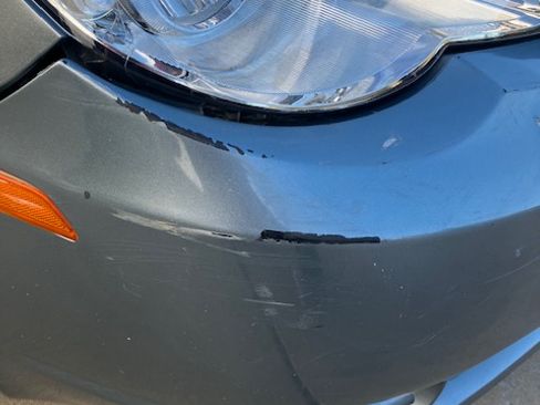 Used 2010 Chrysler Sebring Limited image 5