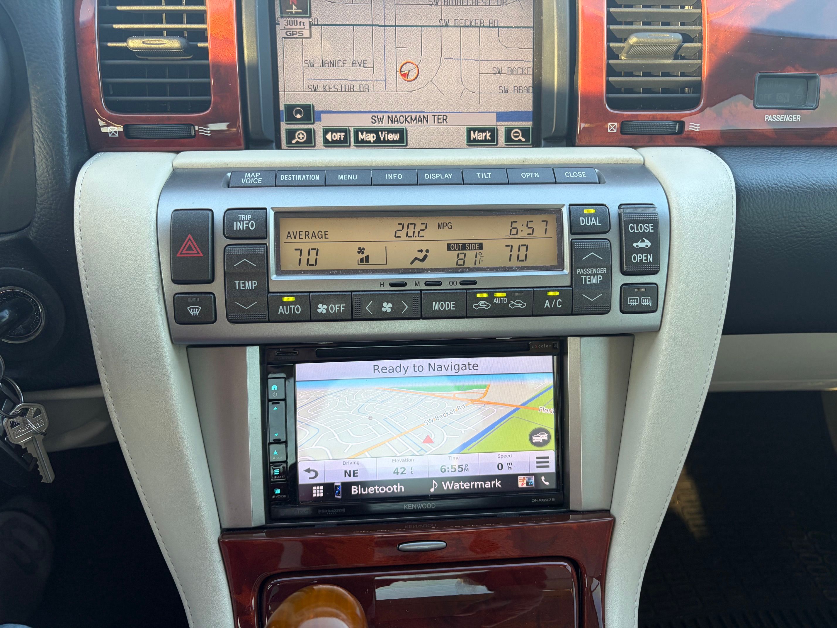 Used 2007 Lexus SC 430 Convertible RWD image 6