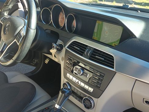 Used 2012 Mercedes-Benz C 250 Sedan image 10