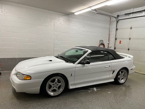 Used 1996 Ford Mustang Cobra image 4