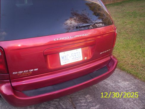 Used 2003 Dodge Grand Caravan Sport image 4