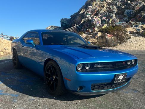 Used 2015 Dodge Challenger R/T Plus image 8