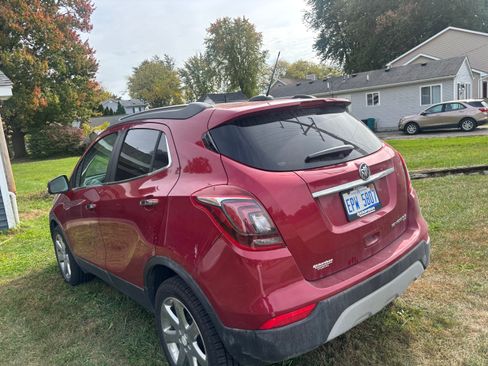 Used 2020 Buick Encore Essence w/ Experience Buick Package AWD/4WD image 2