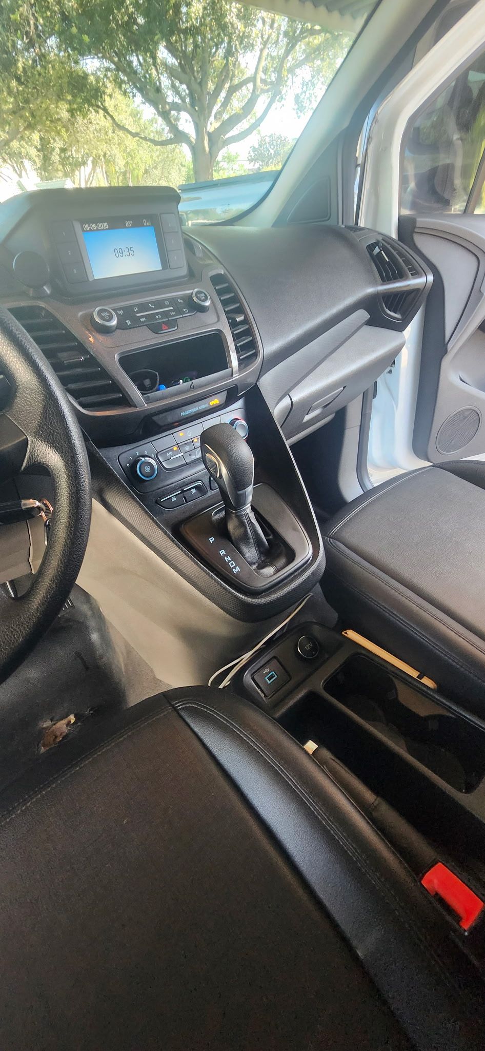 Used 2019 Ford Transit Connect XL FWD image 6