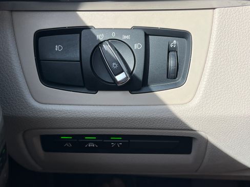 Used 2017 BMW 330i xDrive Sedan image 23