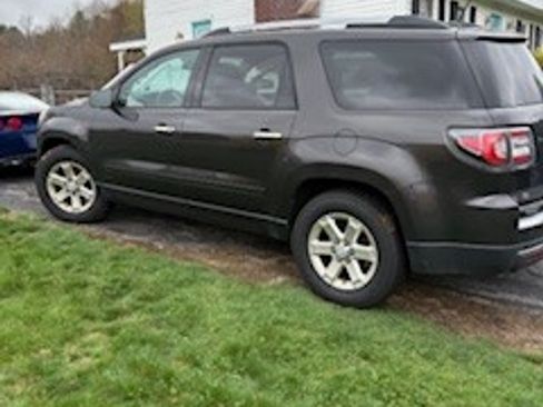 Used 2016 GMC Acadia SLE AWD/4WD image 1