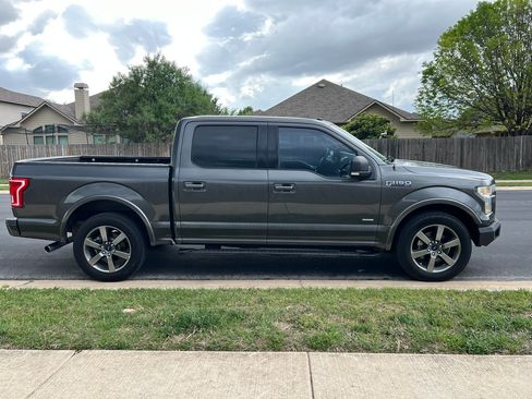 Used 2016 Ford F150 XLT w/ Equipment Group 302A Luxury image 4
