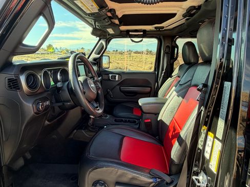 Used 2018 Jeep Wrangler Unlimited Sport image 10