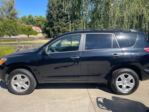 Used 2007 Toyota RAV4 2WD image 6