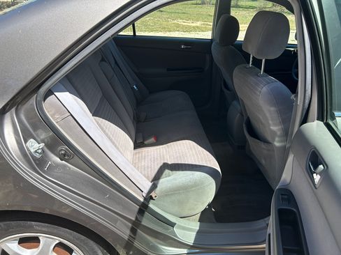 Used 2006 Toyota Camry LE image 6