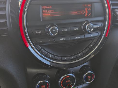 Used 2015 MINI Cooper S image 16