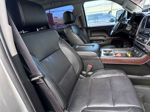 Used 2019 GMC Sierra 2500 SLT w/ Duramax Plus Package image 10