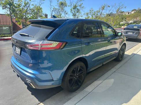 Used 2019 Ford Edge ST w/ Equipment Group 401A AWD/4WD image 4