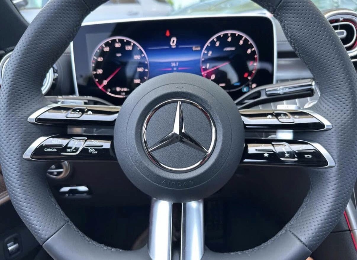 Used 2024 Mercedes-Benz C 300 Sedan image 18