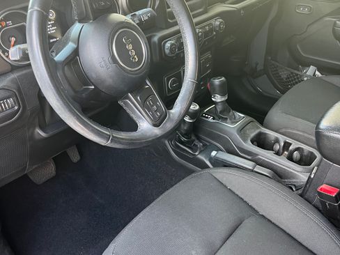 Used 2021 Jeep Wrangler Unlimited Sport image 10