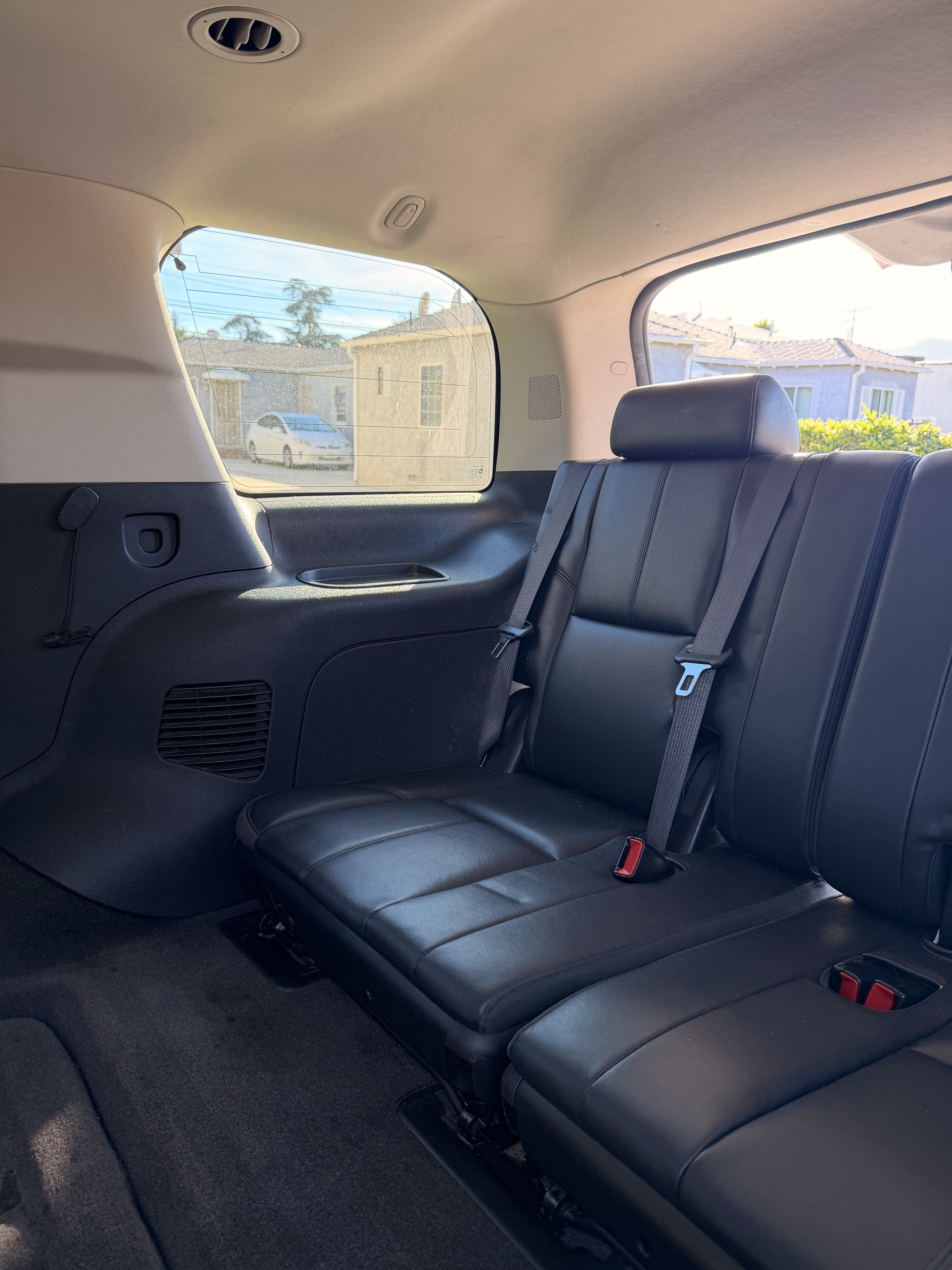 Used 2012 GMC Yukon SLT w/ Regional Value Package RWD image 11