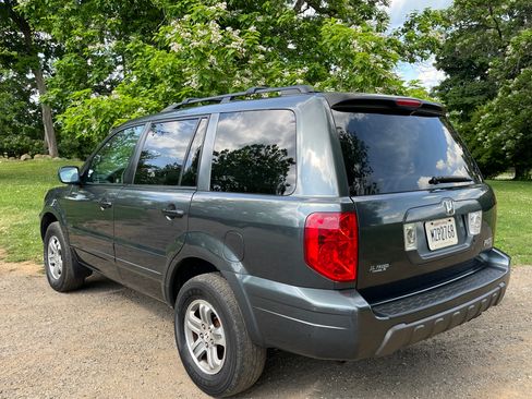 Used 2004 Honda Pilot EX image 4